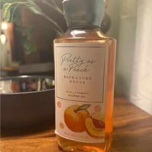Bath & Body Works Pretty as a Peach Body Wash NEW
